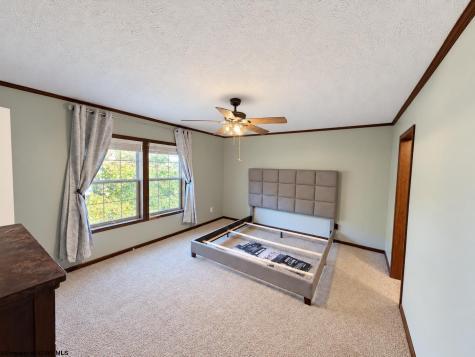 3922 Webster Pike Grafton WV 26354