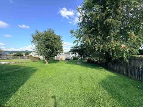 607 Joseph Street Clarksburg WV 26301