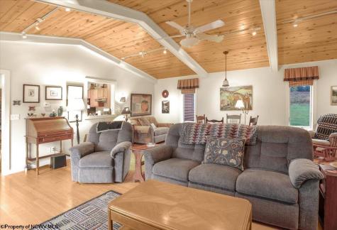 28 Pancake Lane Davis WV 26260