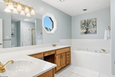 1209 Rolling Hills Drive Morgantown WV 26508