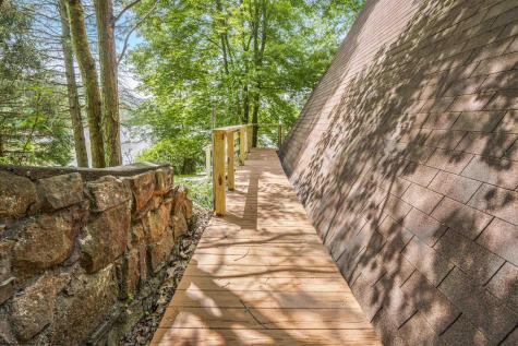 431 Valley Falls Road Fairmont WV 26554