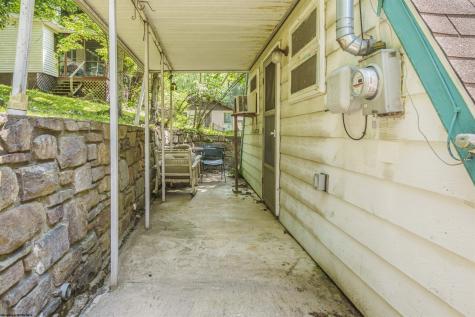 431 Valley Falls Road Fairmont WV 26554