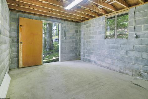 431 Valley Falls Road Fairmont WV 26554