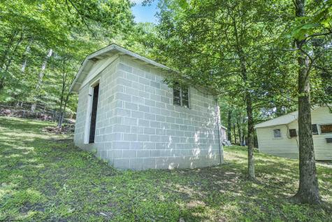 431 Valley Falls Road Fairmont WV 26554