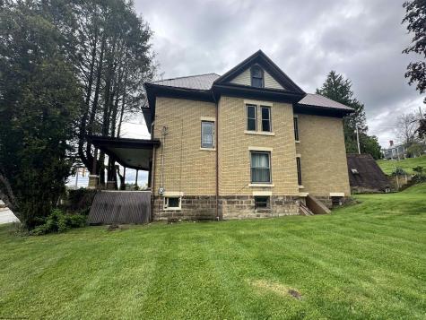 124 E Main Street Kingwood WV 26537