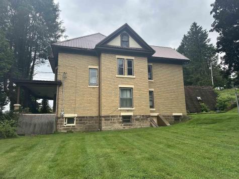 124 E Main Street Kingwood WV 26537