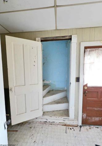 603 W State Avenue Terra Alta WV 26764