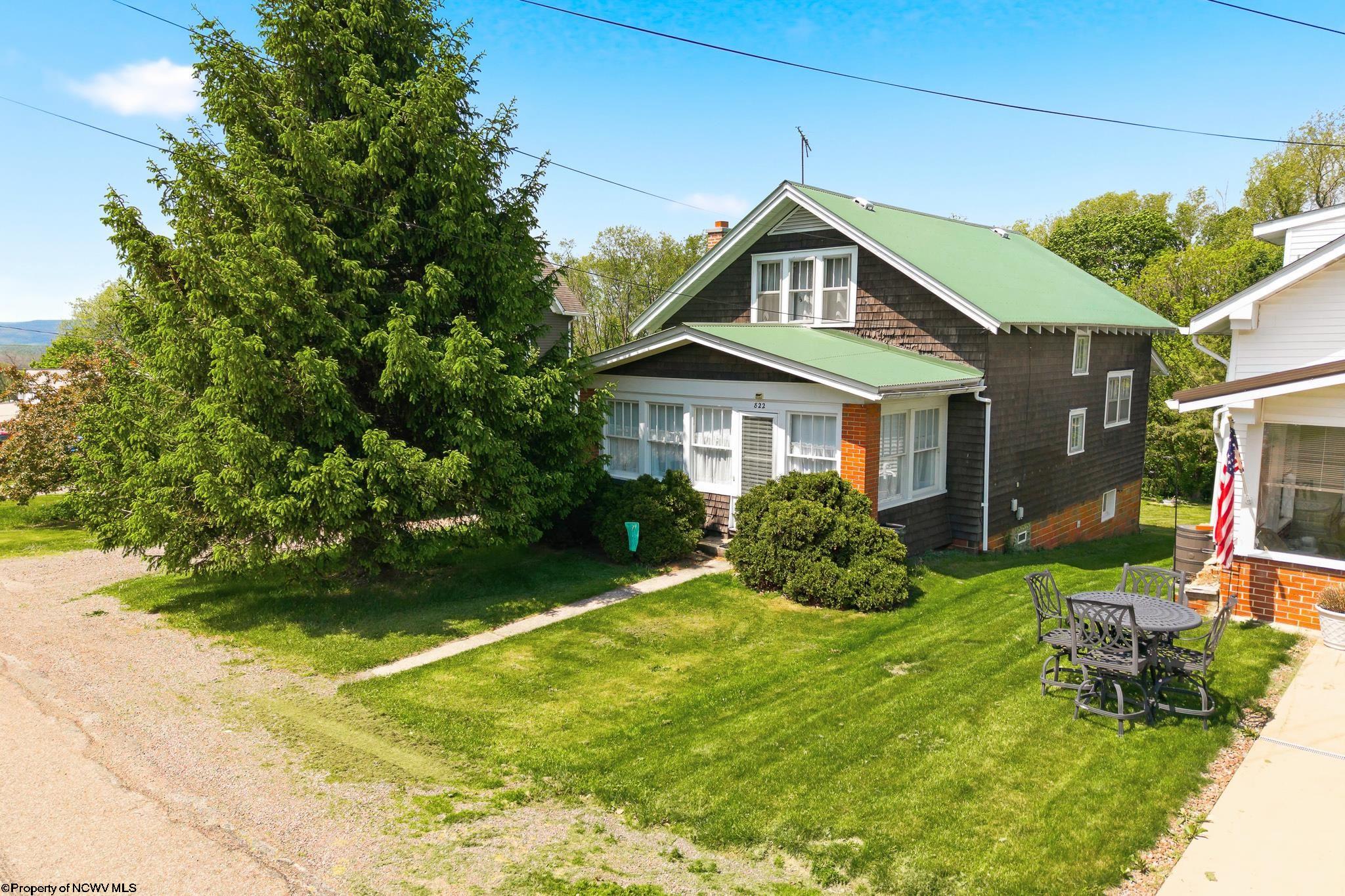 822 Main Street Addison PA 15411