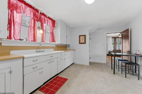 822 Main Street Addison PA 15411