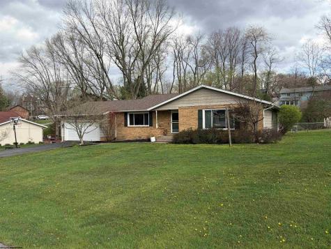 15 Meadow Brooke Drive Morgantown WV 26508