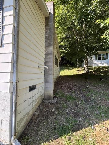 92 Anglin Run Drive Philippi WV 26416