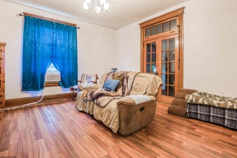 124 N Chestnut Street Clarksburg WV 26301