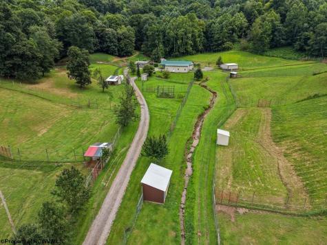 421 Buckeye Road Horner WV 26372