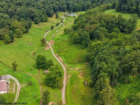 421 Buckeye Road Horner WV 26372
