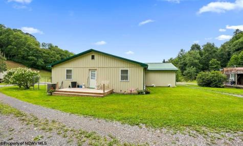 421 Buckeye Road Horner WV 26372