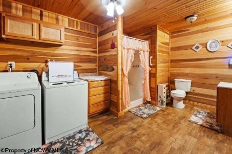 421 Buckeye Road Horner WV 26372
