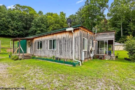 421 Buckeye Road Horner WV 26372