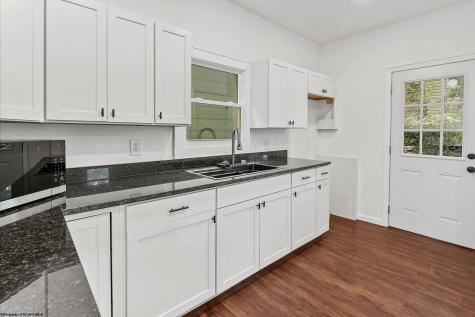 44 Edgehill Street Morgantown WV 26501