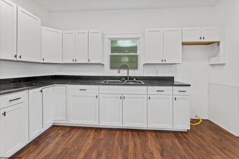 44 Edgehill Street Morgantown WV 26501