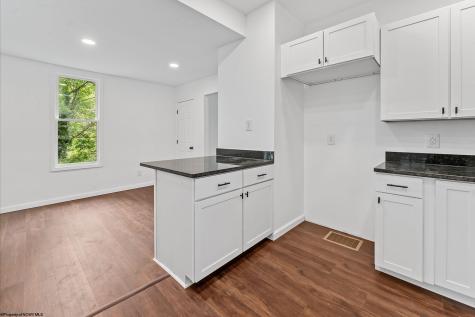 44 Edgehill Street Morgantown WV 26501