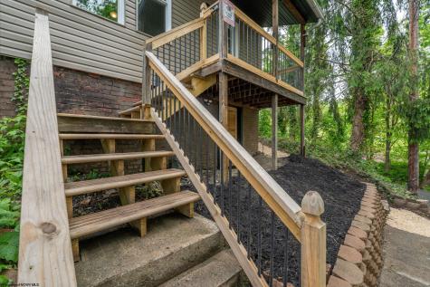 44 Edgehill Street Morgantown WV 26501