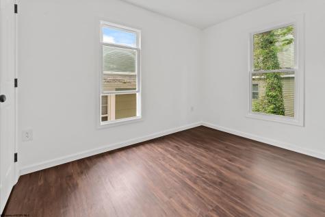 44 Edgehill Street Morgantown WV 26501