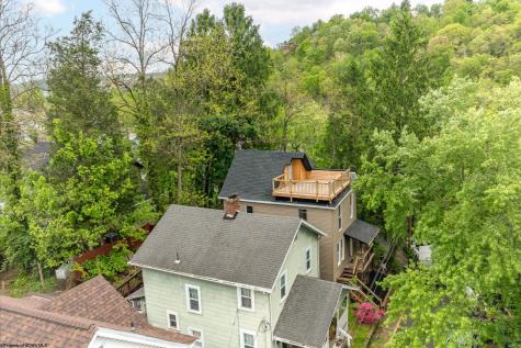 44 Edgehill Street Morgantown WV 26501