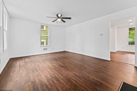 44 Edgehill Street Morgantown WV 26501