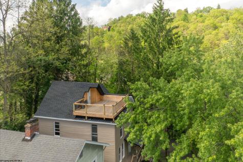 44 Edgehill Street Morgantown WV 26501