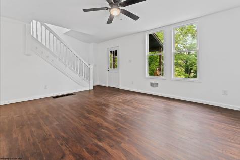 44 Edgehill Street Morgantown WV 26501