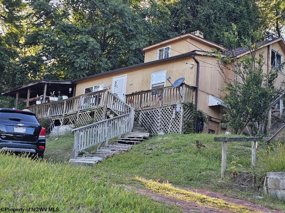 374 Limestone Road Clarksburg WV 26301