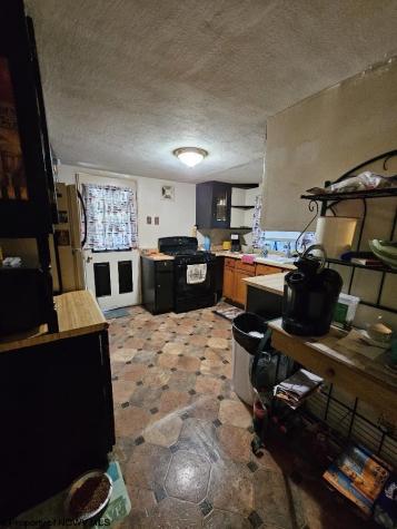 374 Limestone Road Clarksburg WV 26301