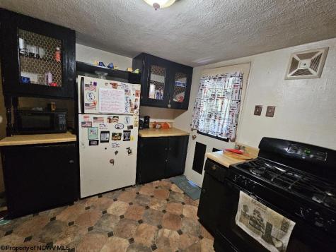 374 Limestone Road Clarksburg WV 26301