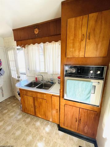 3 Hess Court Fairmont WV 26554