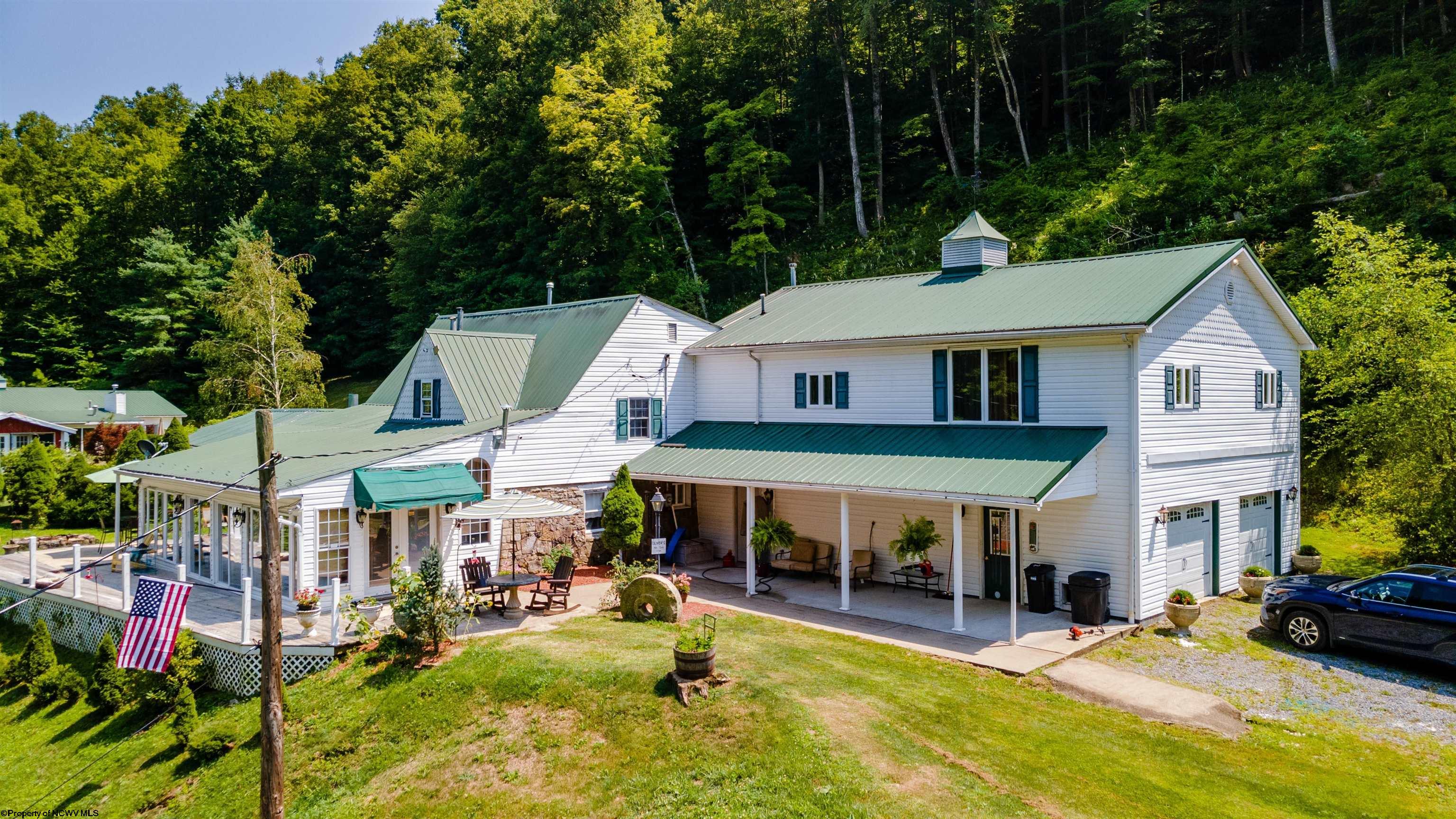 463 Slab Camp Road Independence WV 26374