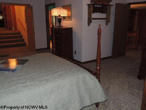 463 Slab Camp Road Independence WV 26374
