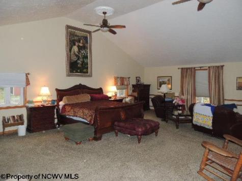 463 Slab Camp Road Independence WV 26374