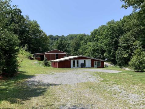 463 Slab Camp Road Independence WV 26374
