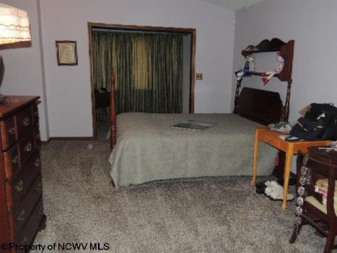 463 Slab Camp Road Independence WV 26374