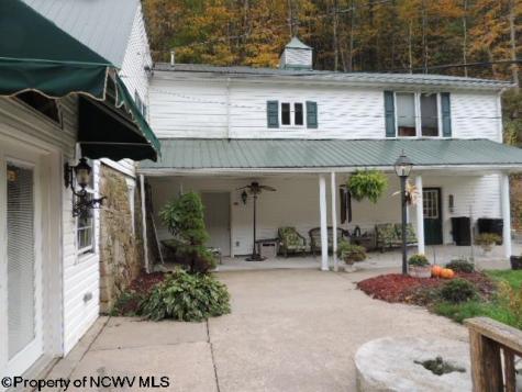 463 Slab Camp Road Independence WV 26374
