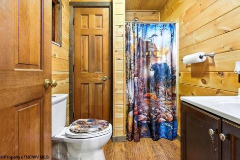 650 Sam Cavins Road West Union WV 26456