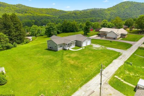 63 Ersel Street Hepzibah WV 26369