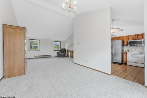 97 Bowlby Hill Road Morgantown WV 26501