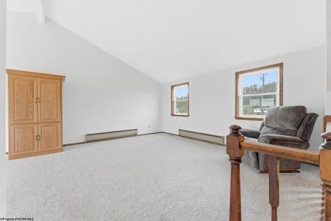 97 Bowlby Hill Road Morgantown WV 26501