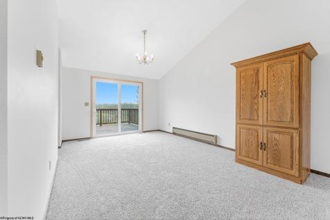 97 Bowlby Hill Road Morgantown WV 26501