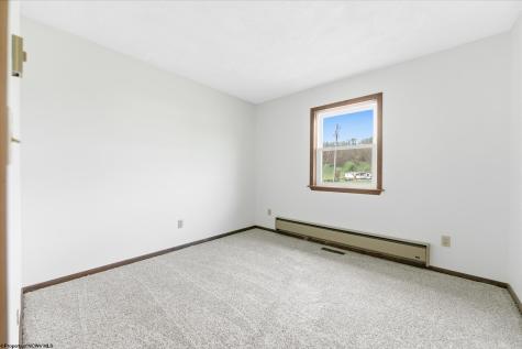 97 Bowlby Hill Road Morgantown WV 26501