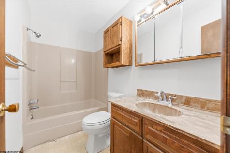 97 Bowlby Hill Road Morgantown WV 26501