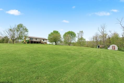97 Bowlby Hill Road Morgantown WV 26501