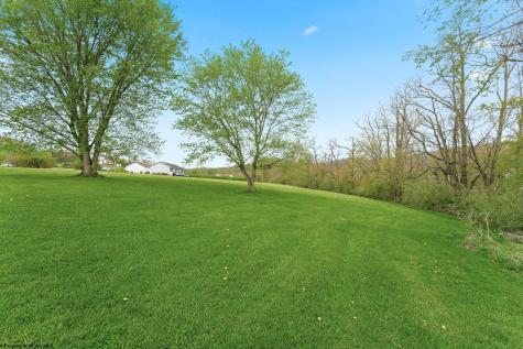 97 Bowlby Hill Road Morgantown WV 26501