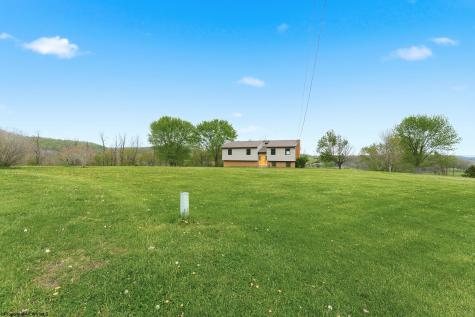 97 Bowlby Hill Road Morgantown WV 26501